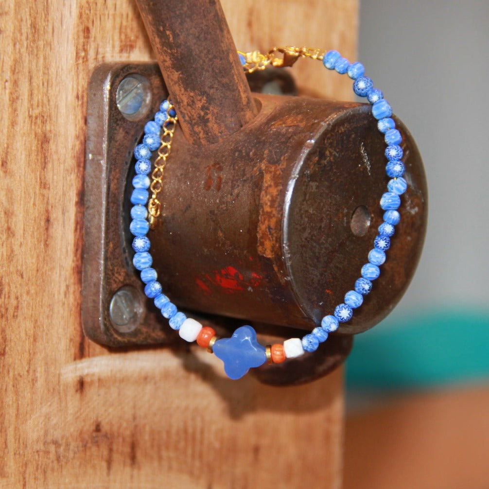 Kralenarmband met blauwe jade