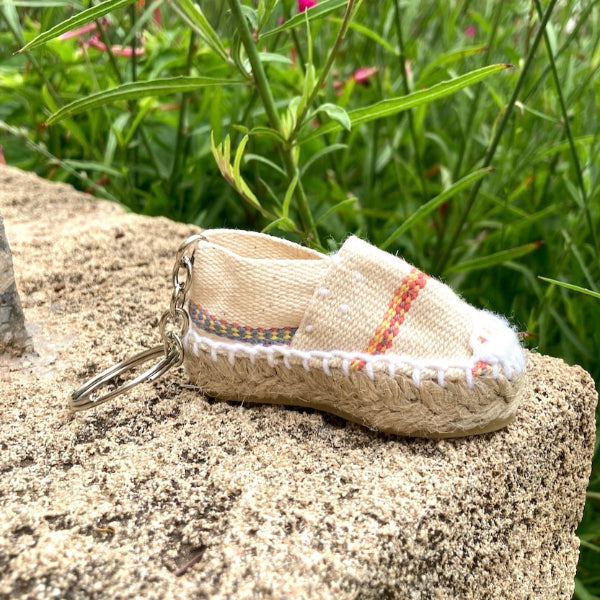 Handgemaakte mini espadrille in creme