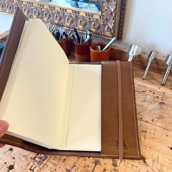 Gepersonaliseerde leren notebook met elastiek