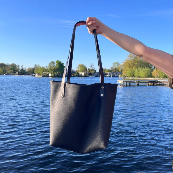 Leren shopper in zwart