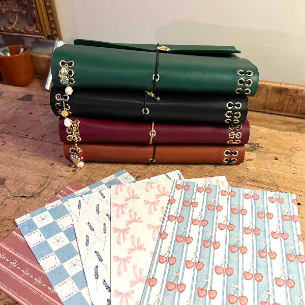 Notebooks A5 met goudvergulde bedels met designpapier