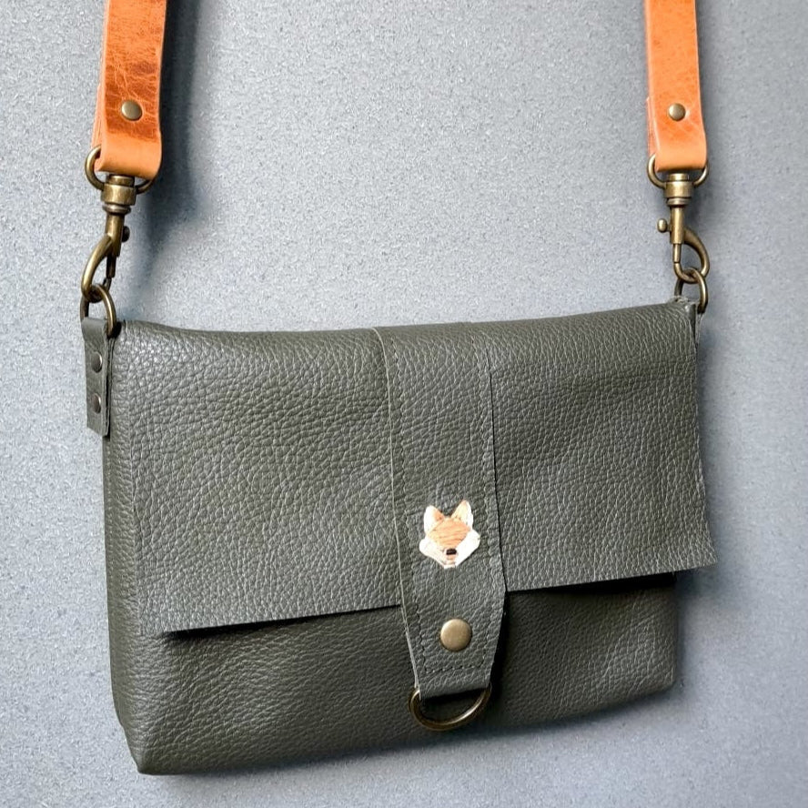 Handgemaakte leren tas in olive uit Workshop leren tas zelf maken 