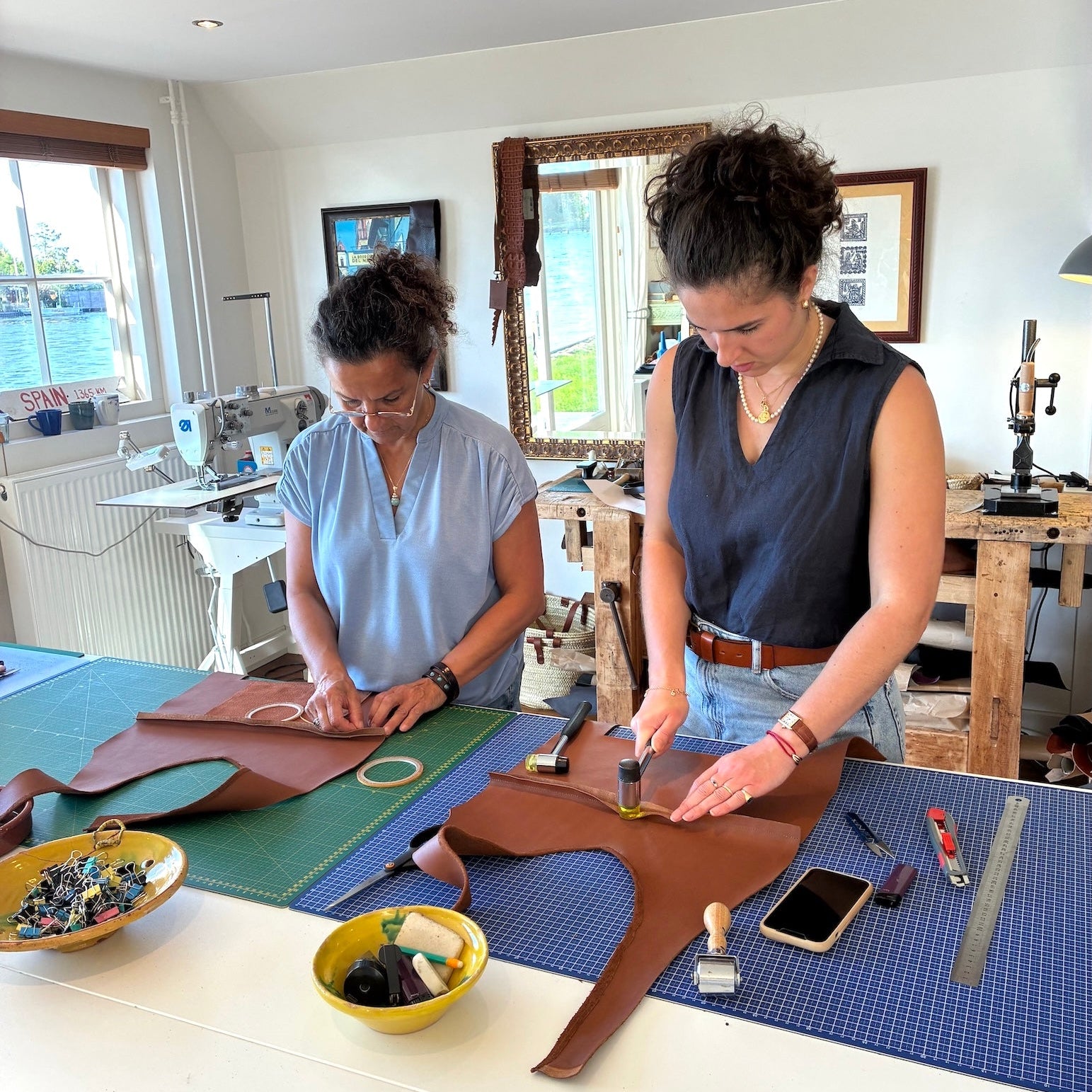 Voorbereiden van naaiwerk van hobo bag